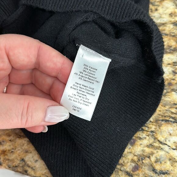 Talbots Cashmere Blend Black Short Sleeve Jeweled-Button Cardigan Sweater Size L - Picture 7 of 9